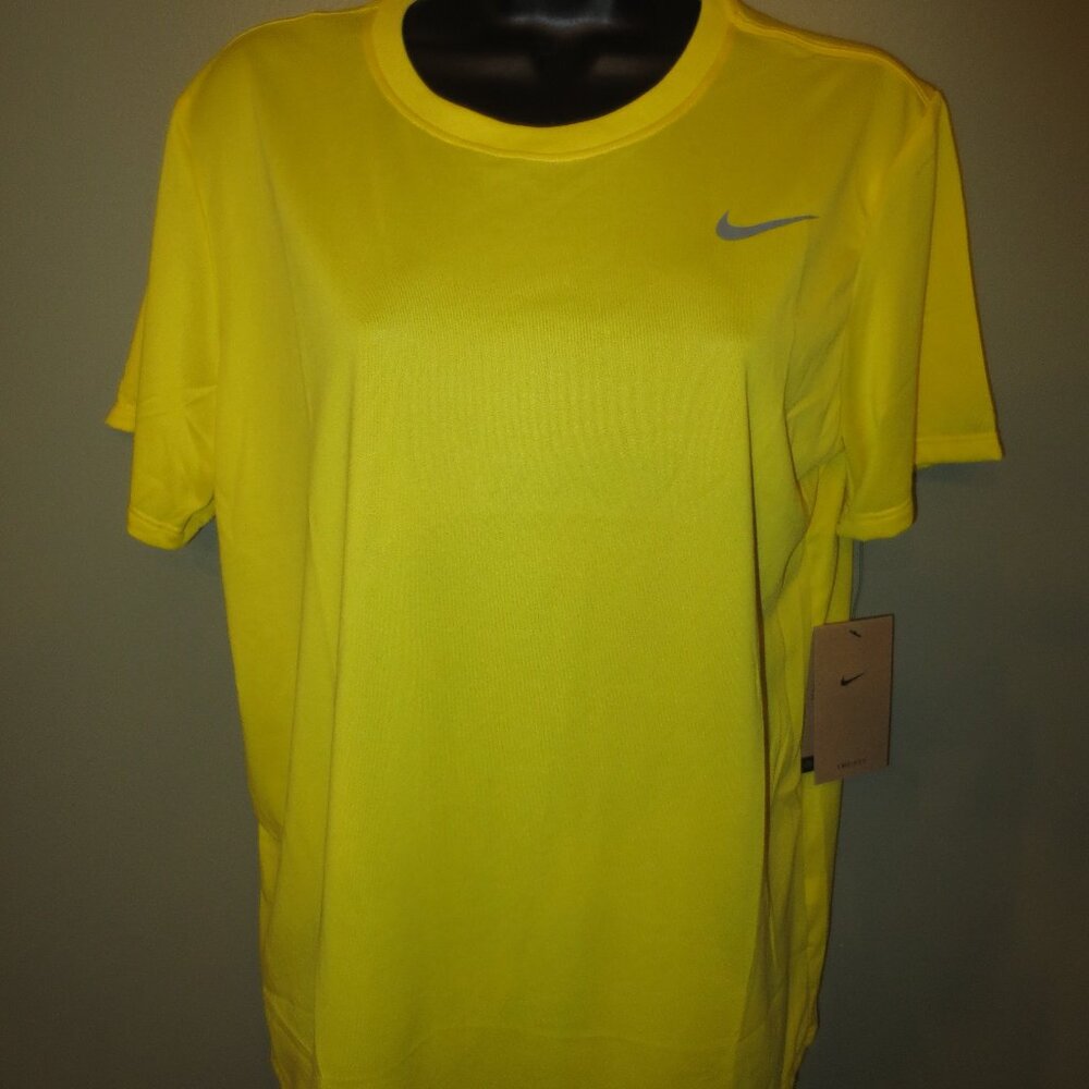 The Nike Tee Women's Short Sleeve Shirt Yellow DV7312-700  Sizes : XS to XXL NWT